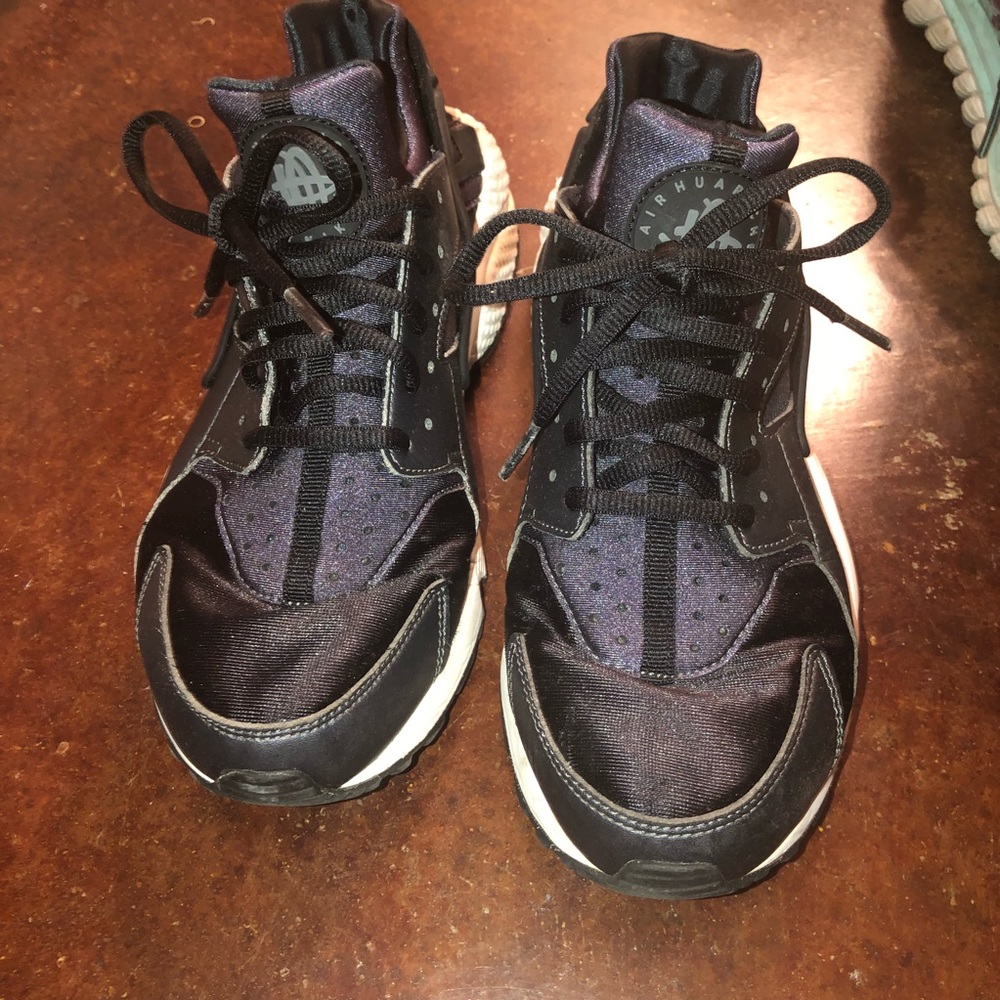 NIKE air hurarche